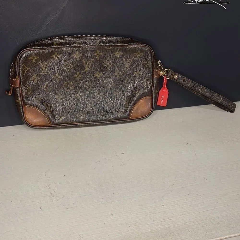 Louis Vuitton Wristlet Monogram Canvas Marly Dragonne GM Clutch LV0 Monogram LV